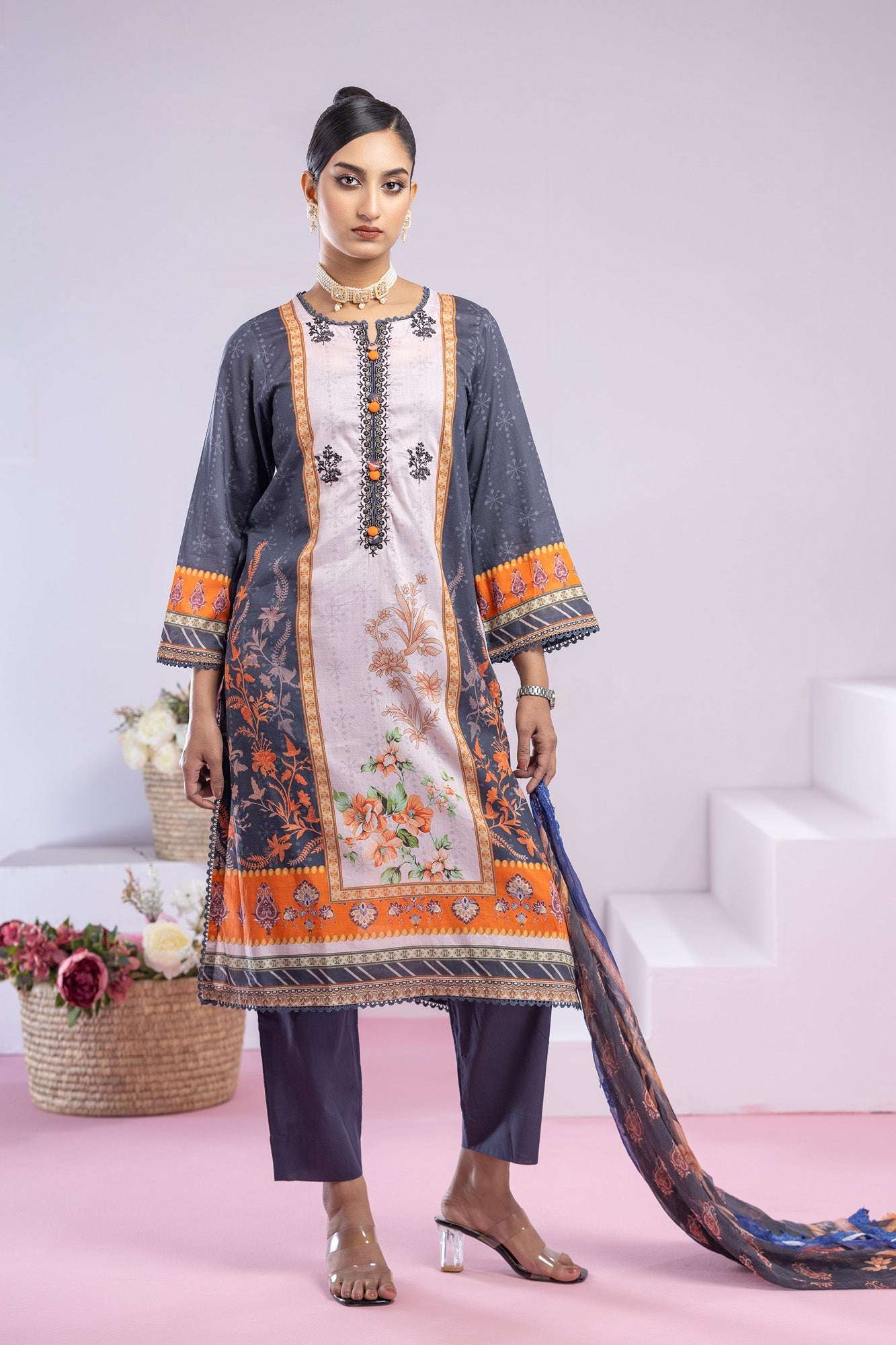 Inaya Embroidered & Sequence Work Unstitched 3pcs