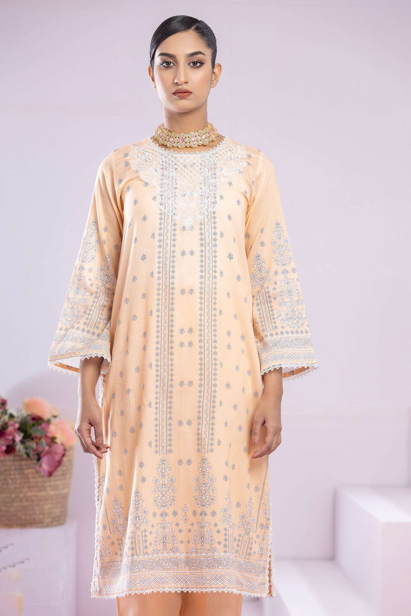 Inaya Embroidered & Sequence Work Unstitched 3pcs