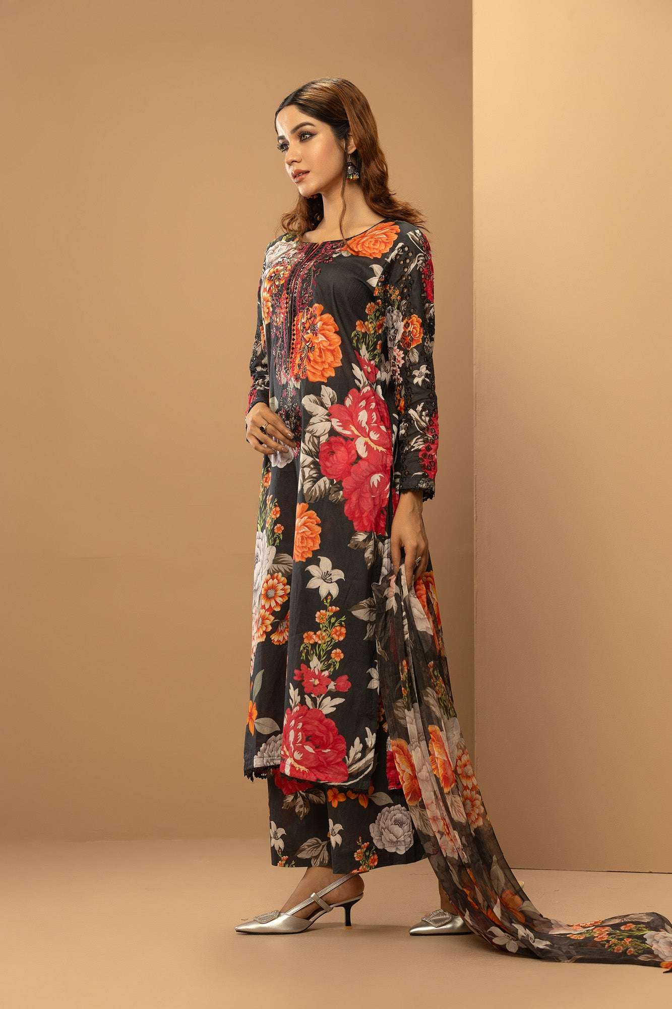 Naira Digital Print Luxury Embroidered Sequince Work Unstitched 3pcs