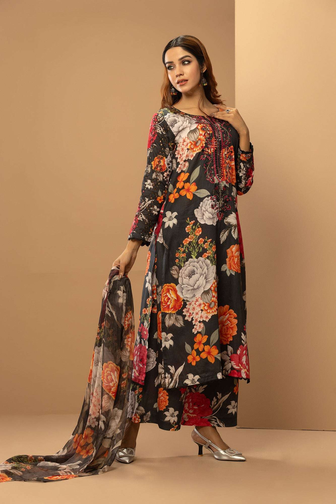 Naira Digital Print Luxury Embroidered Sequince Work Unstitched 3pcs