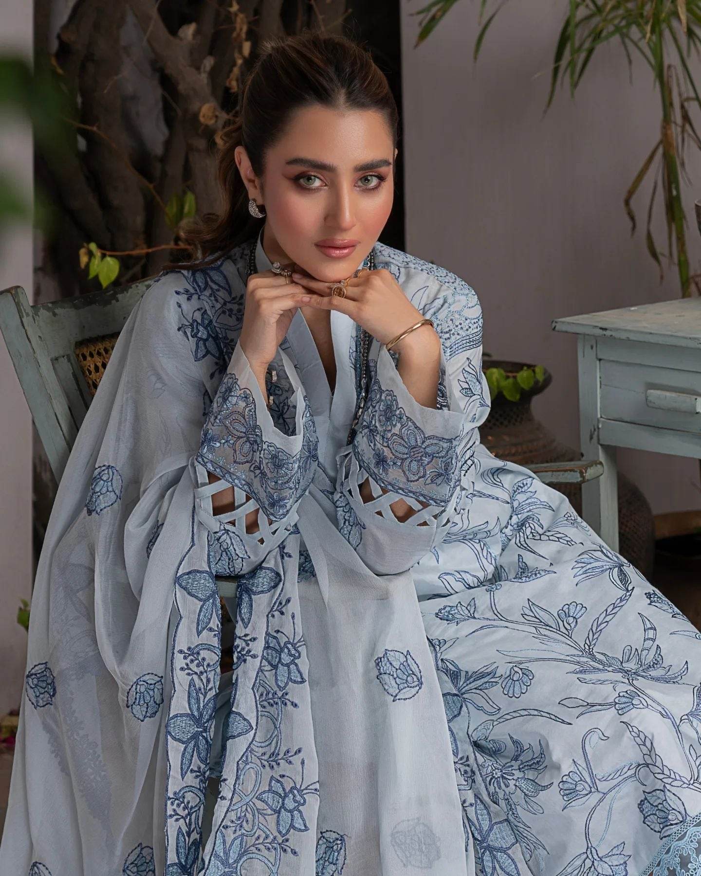 Manizay Gul Maina Embroidered Lawn 3pcs - Jotey