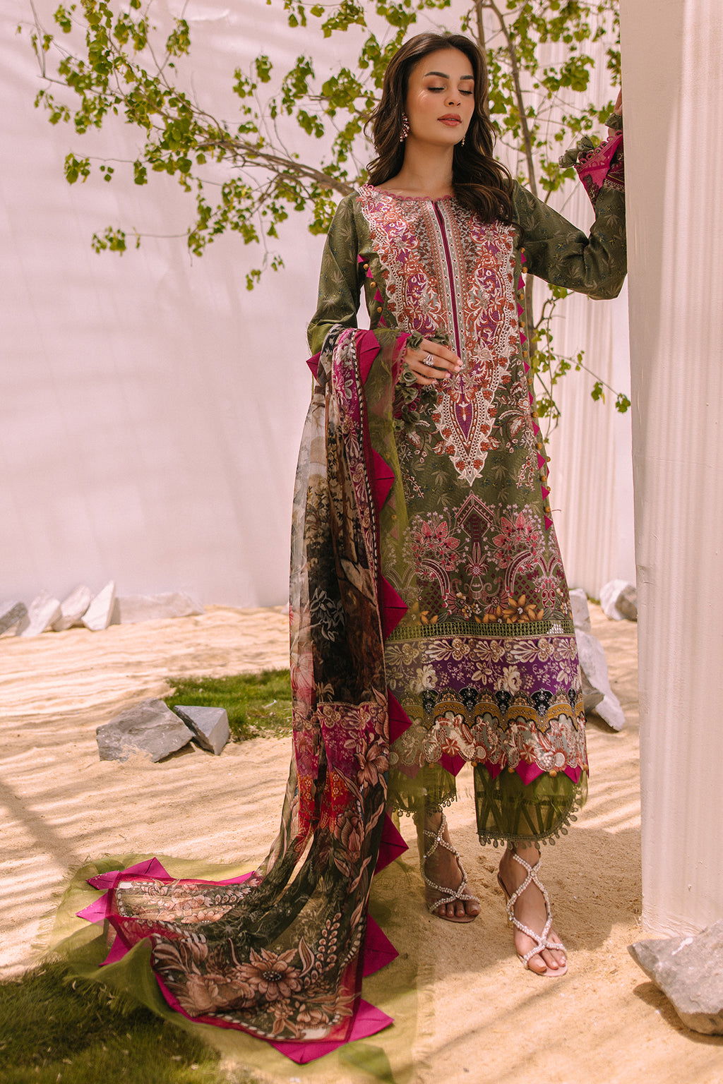 Jade Bliss Lawn Vol-2 Digital Printed Unstitched 3pcs - Jotey