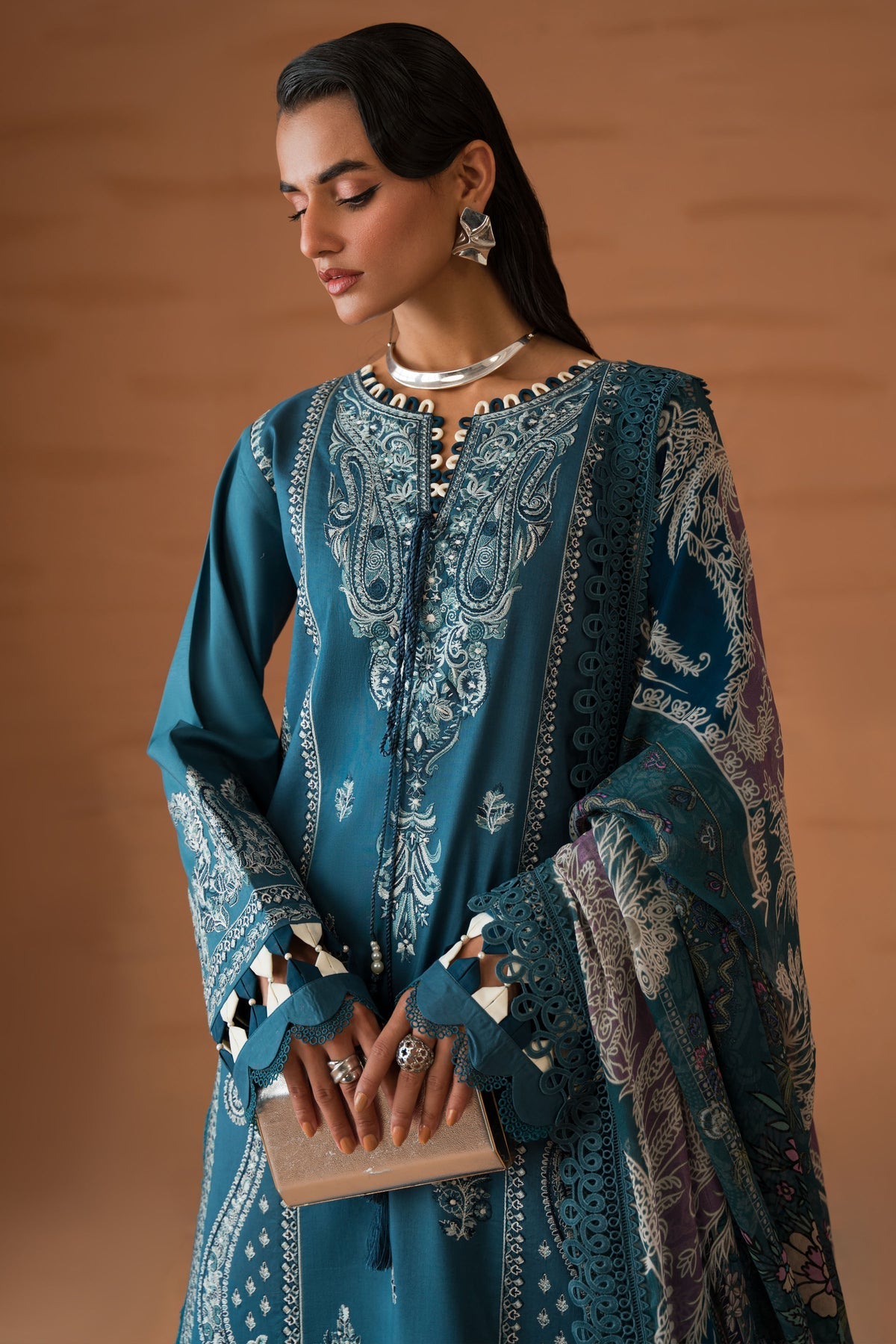 Jade Le Premier Embroidered Lawn 3pcs - Jotey