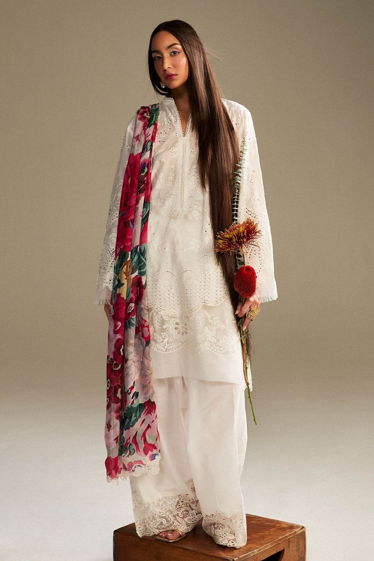 Zara Shahjahan Satori Embroidered Luxury Lawn Unstitched 3pcs - Jotey