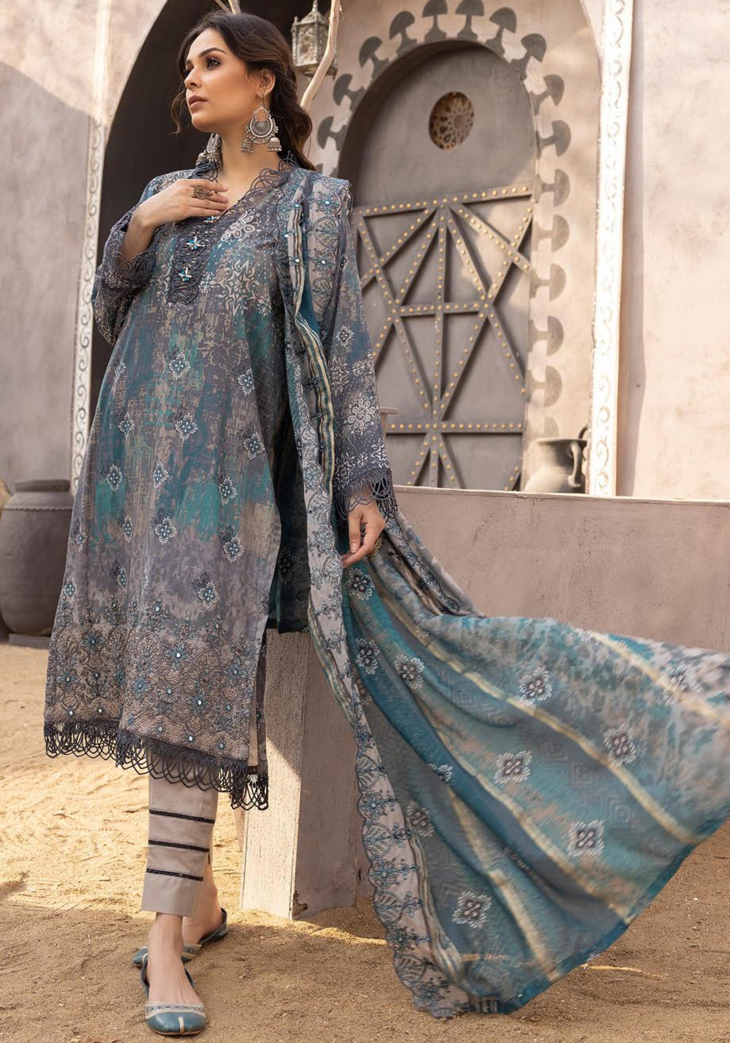 Mahees Vol-5 Embroidered Lawn Unstitched 3pcs Jotey