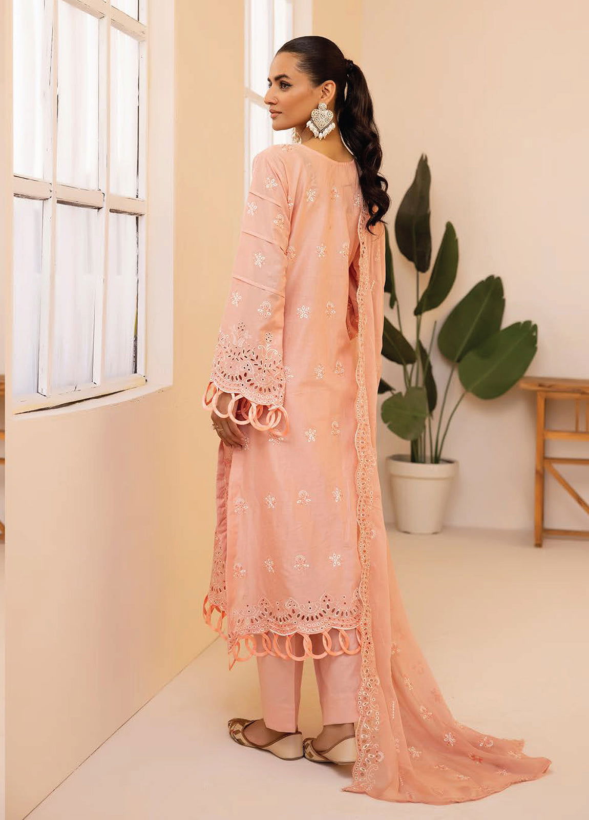 Mahees Florence Chikankari Lawn Unstitched 3pcs - Jotey