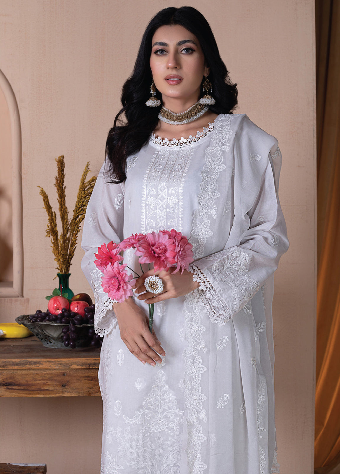 Manizay Manpasand Premium Embroidered Lawn 3pcs - Jotey
