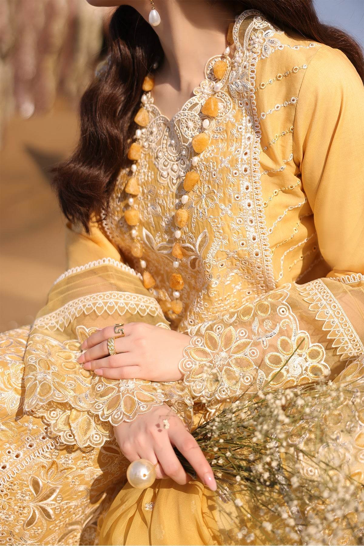 Hania By Imrozia Embroidered Luxury Lawn Unstitched 3pcs - Jotey