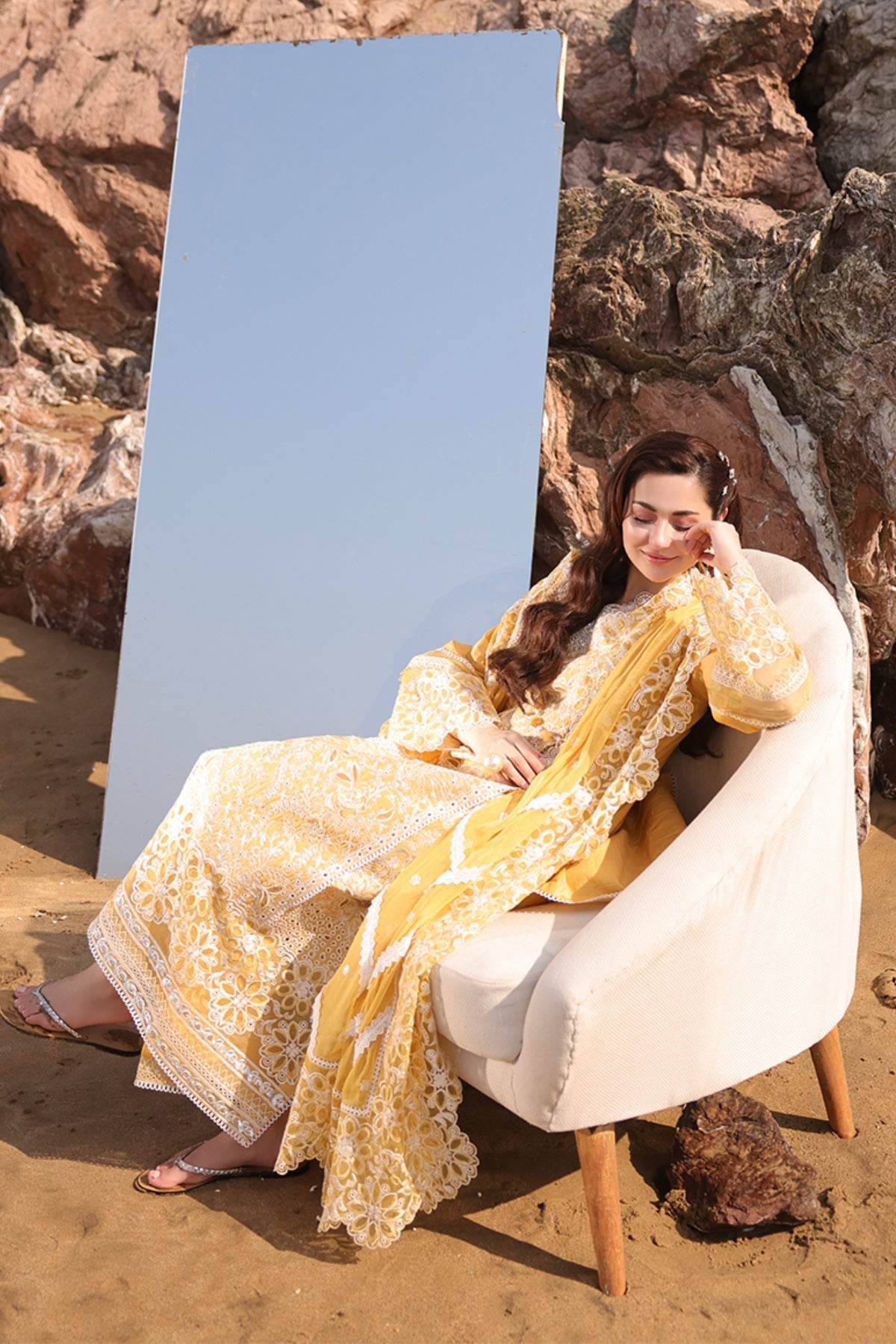 Hania By Imrozia Embroidered Luxury Lawn Unstitched 3pcs - Jotey