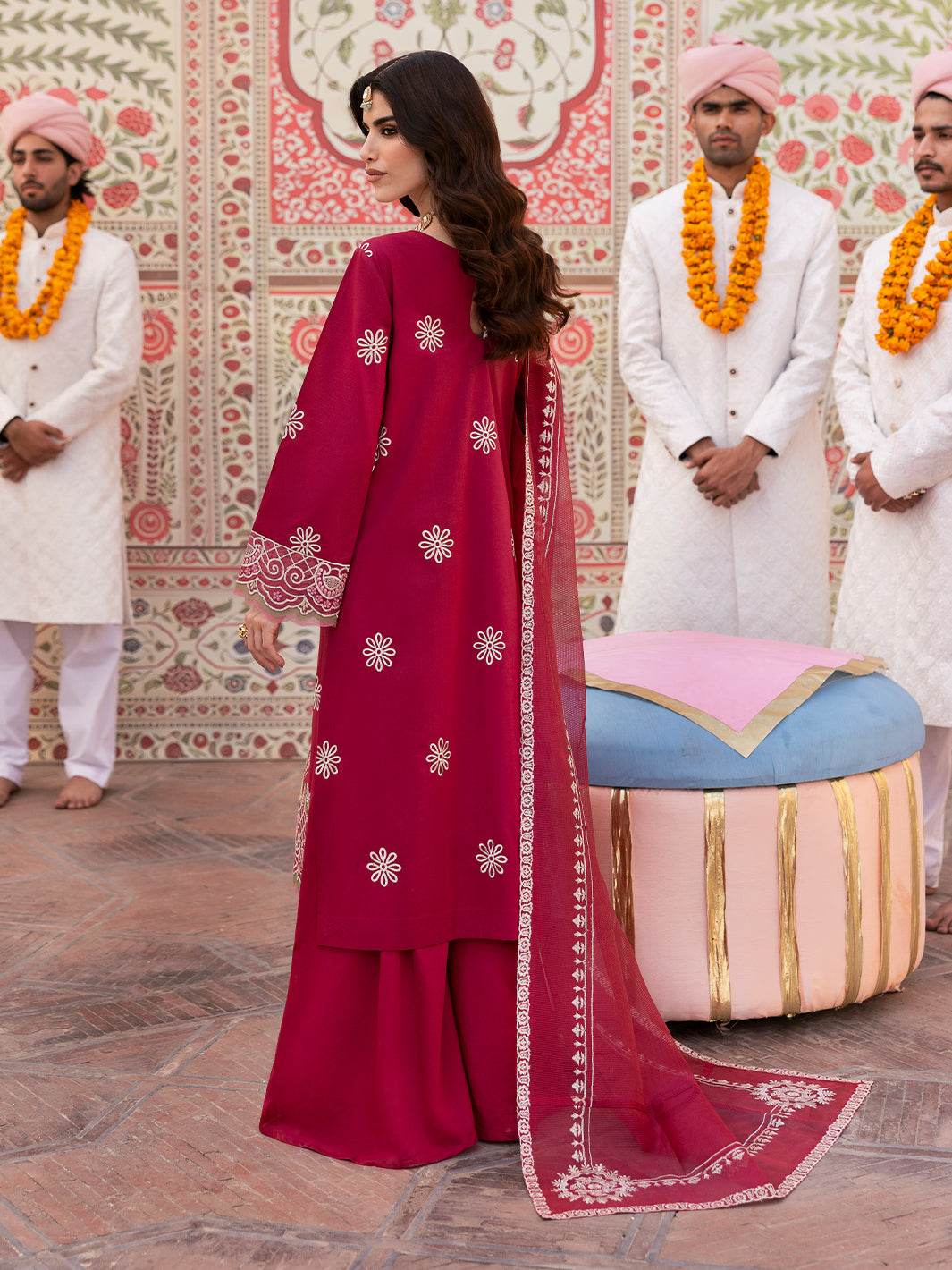 Husn Jahan By Mahnur Embroidered Luxury Lawn Unstitched 3pcs - Jotey