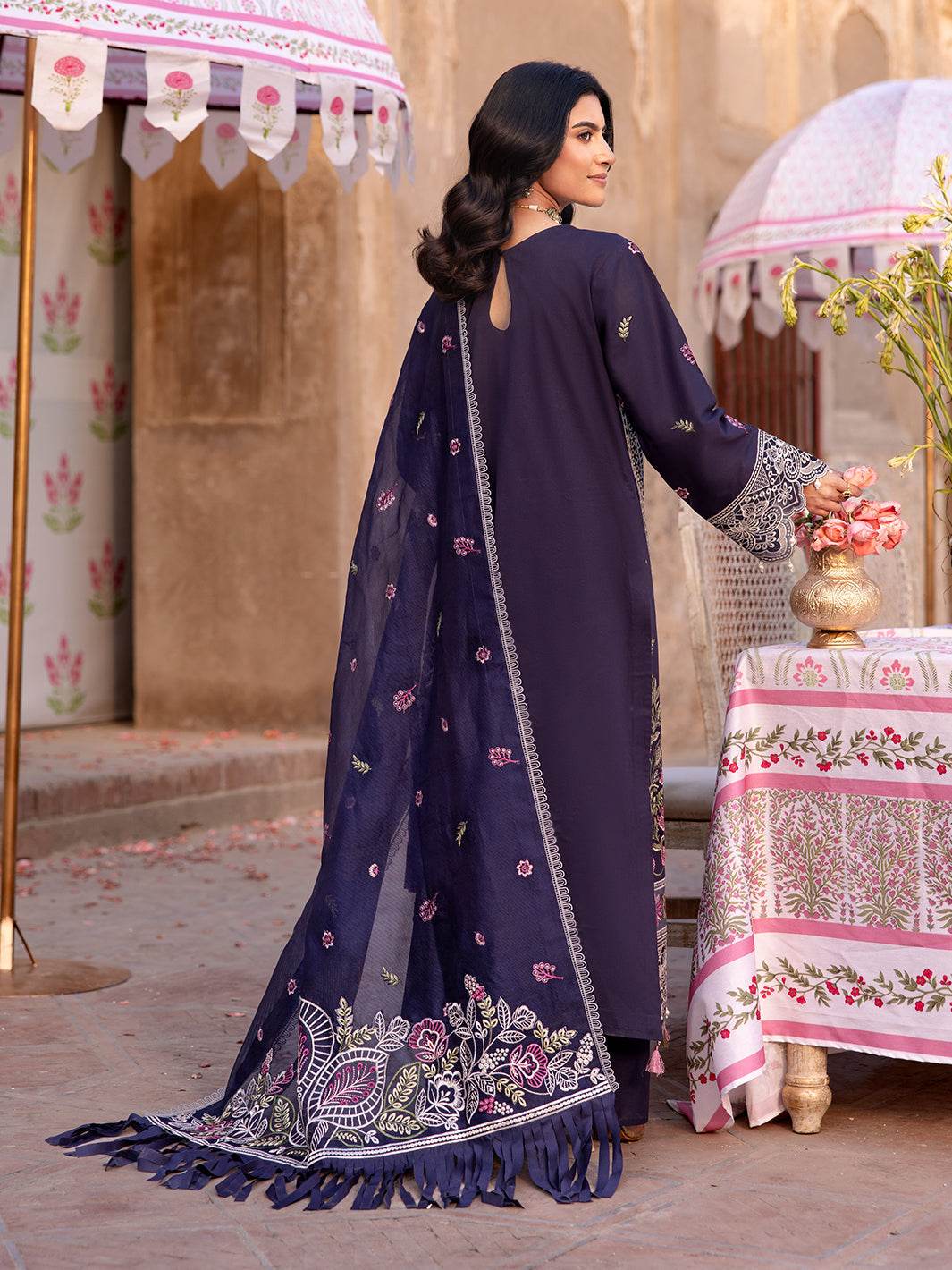 Husn Jahan By Mahnur Embroidered Luxury Lawn Unstitched 3pcs - Jotey