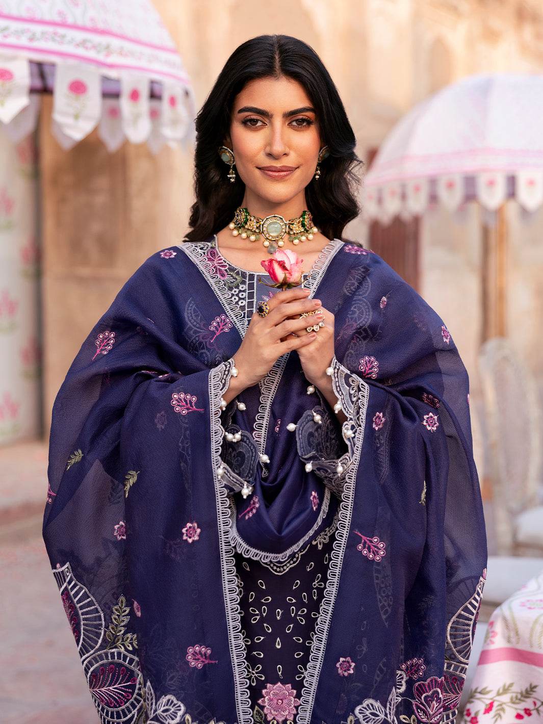 Husn Jahan By Mahnur Embroidered Luxury Lawn Unstitched 3pcs - Jotey