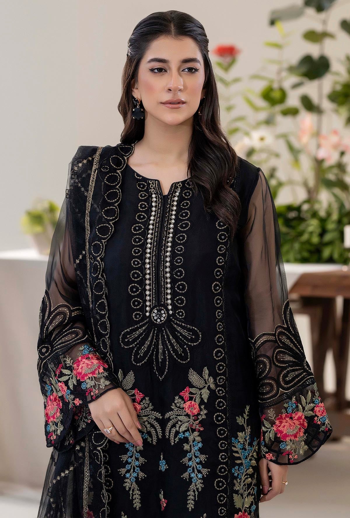 Raahi By ZA Clothes Embroidered Semi-Stitched Organza 3pcs