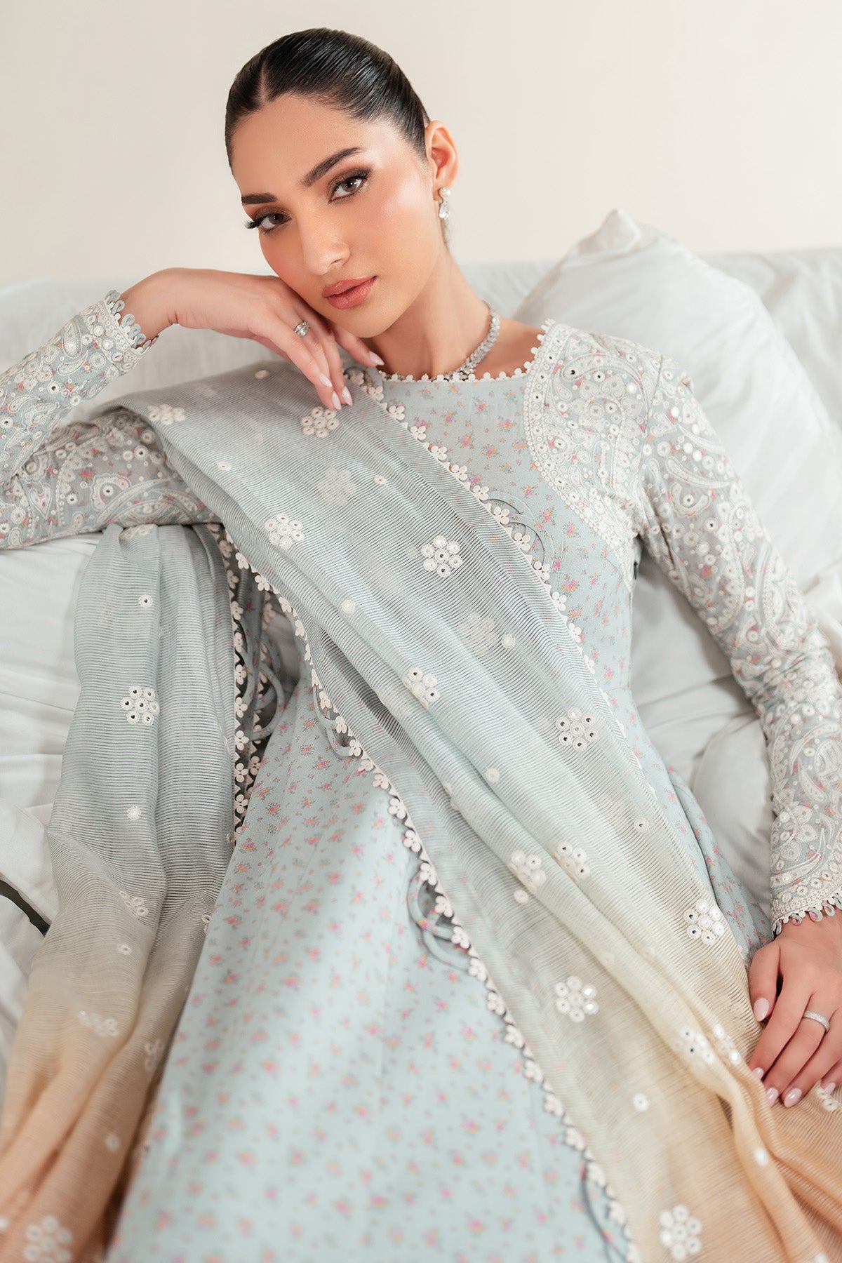 Iris By Jazmin Embroidered Luxury Lawn Unstitched 3pcs