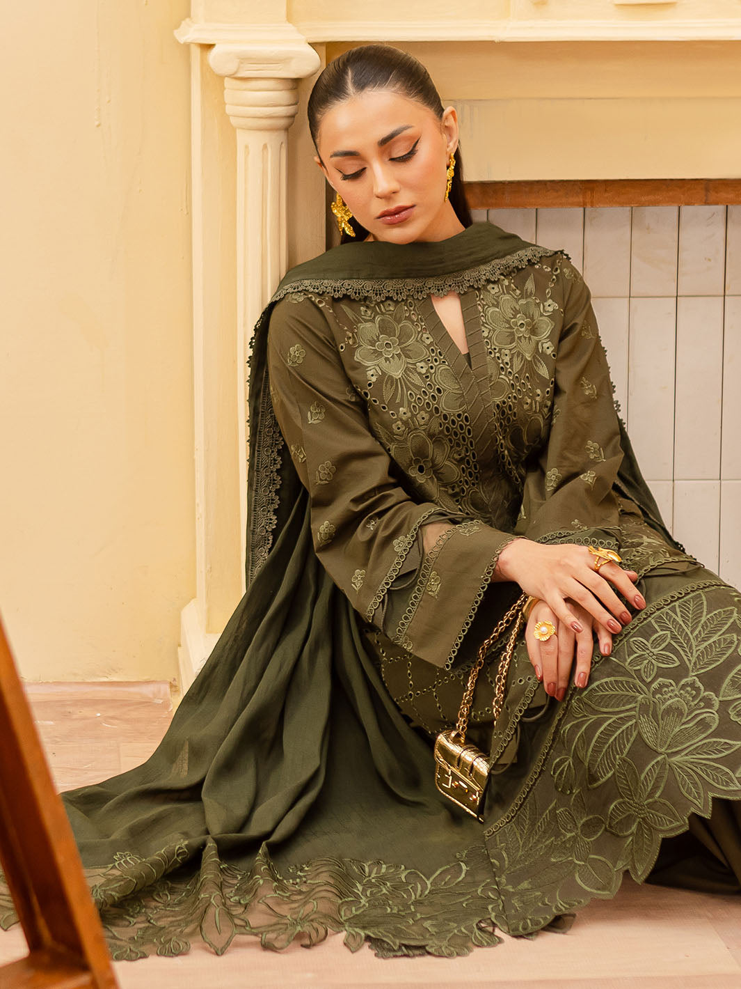 Twilight By Mahnur Embroidered Lawn Unstitched 3pcs