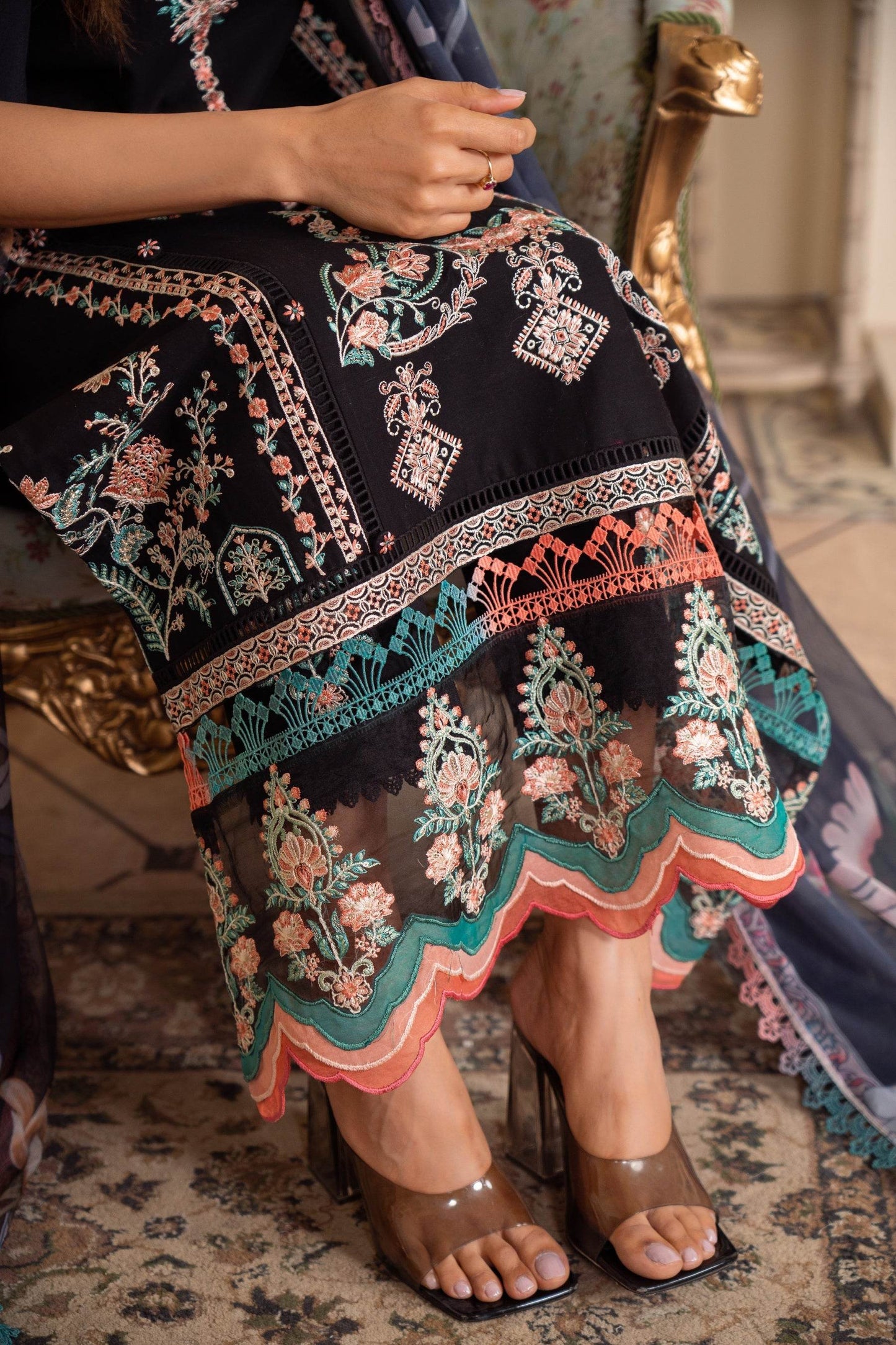 Atiya Irfan Preet Vol-02 Embroidered Unstitched Lawn 3pcs - Jotey