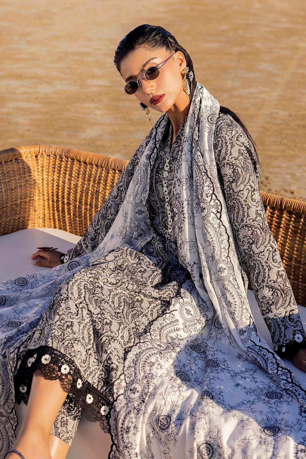 Gul Ahmed Printed Summer Lawn'25 Unstitched 3pcs - Jotey