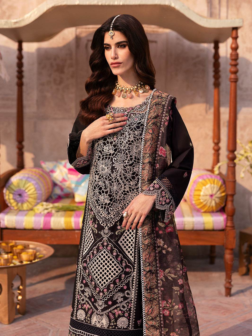 Husn Jahan By Mahnur Embroidered Luxury Lawn Unstitched 3pcs - Jotey