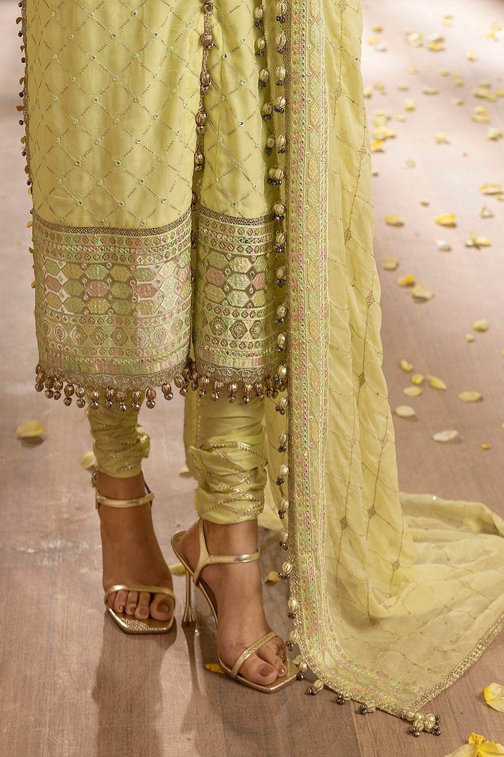 Gul Ahmed Embroidered Chiffon Unstitched 3pcs - Jotey