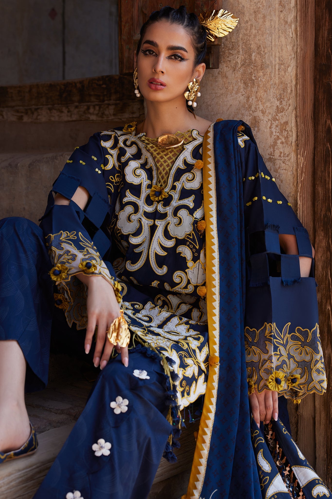 Elan Embroidered Lawn Unstitched 3pcs