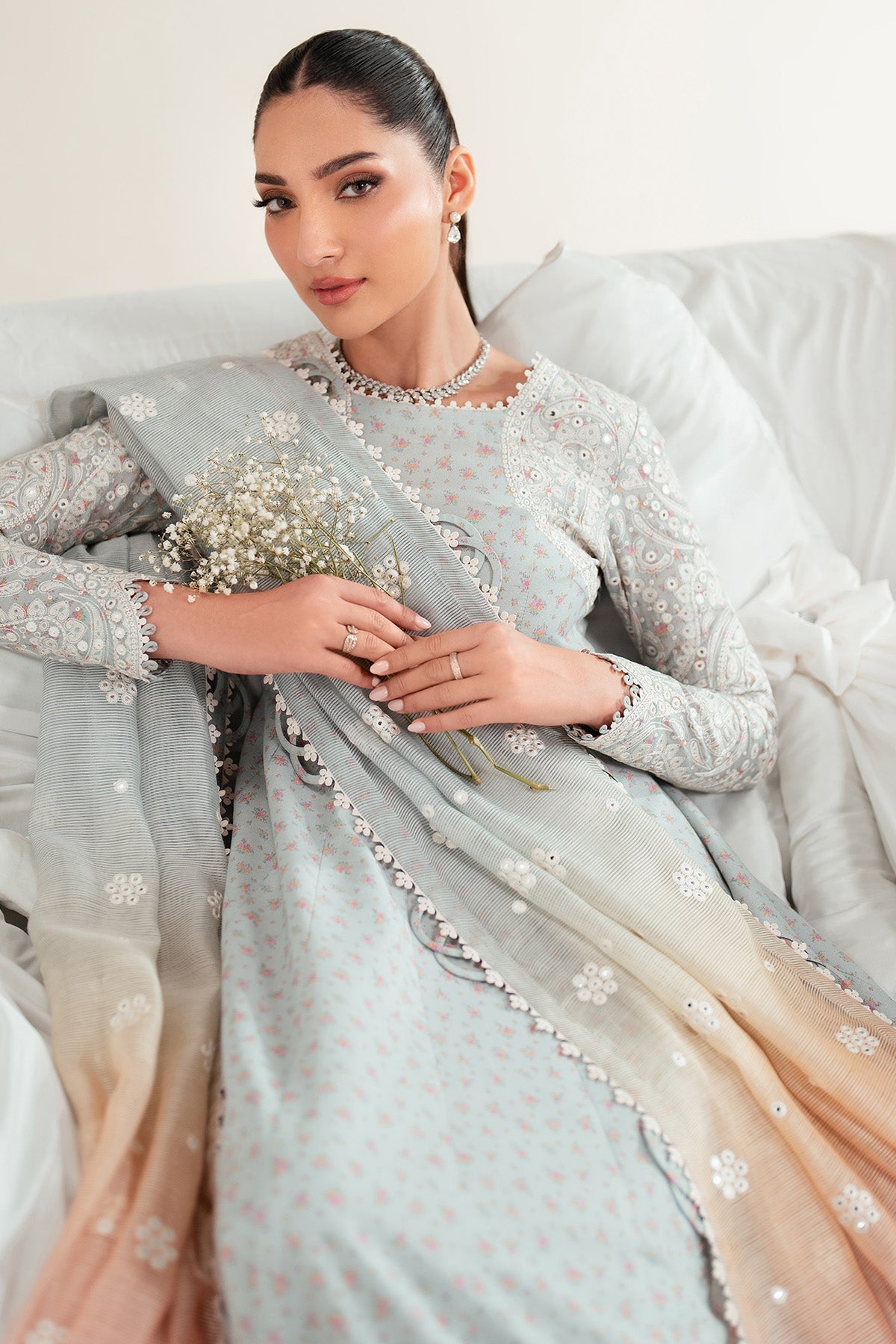 Iris By Jazmin Embroidered Luxury Lawn Unstitched 3pcs