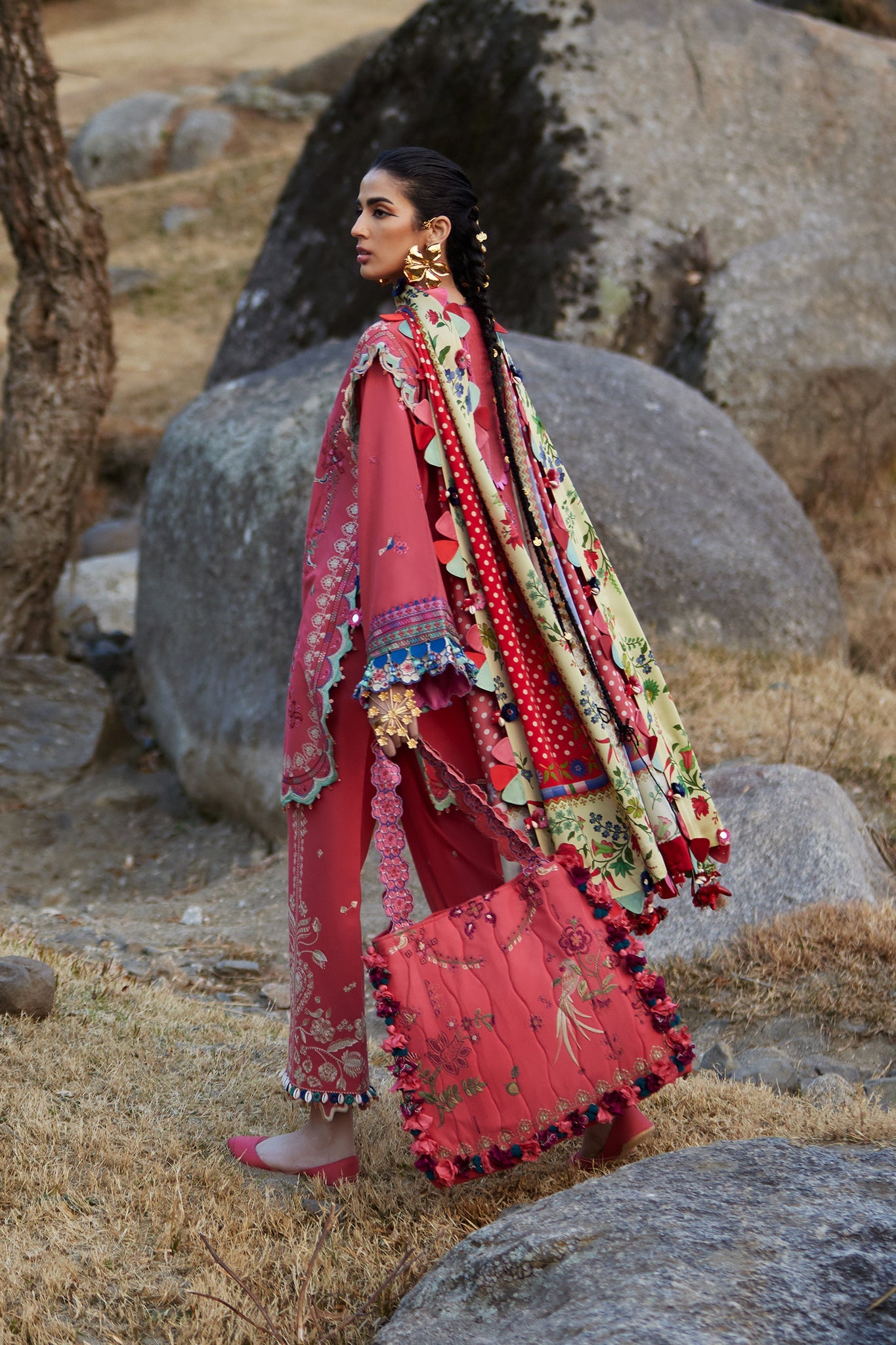 Elan Embroidered Lawn Unstitched 3pcs