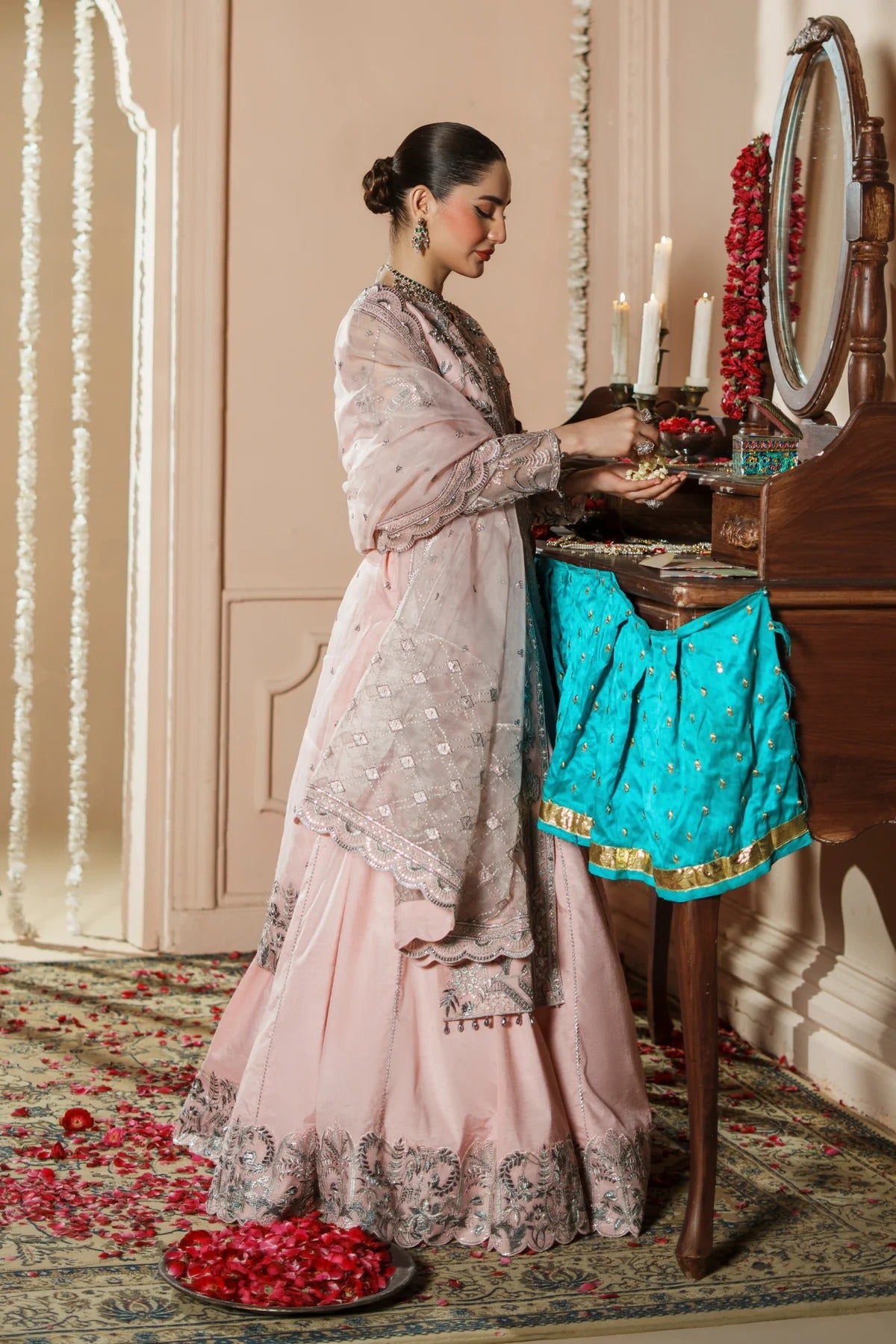 Dastoor By Zebtan Embroidered Luxury Organza Unstitched 3 Piece