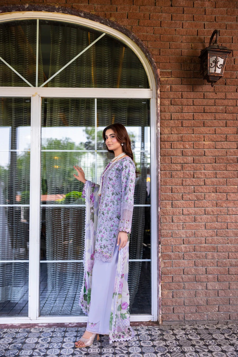 Eshaisha Digital Printed & Embroidered Lawn Unstitched 3Pcs