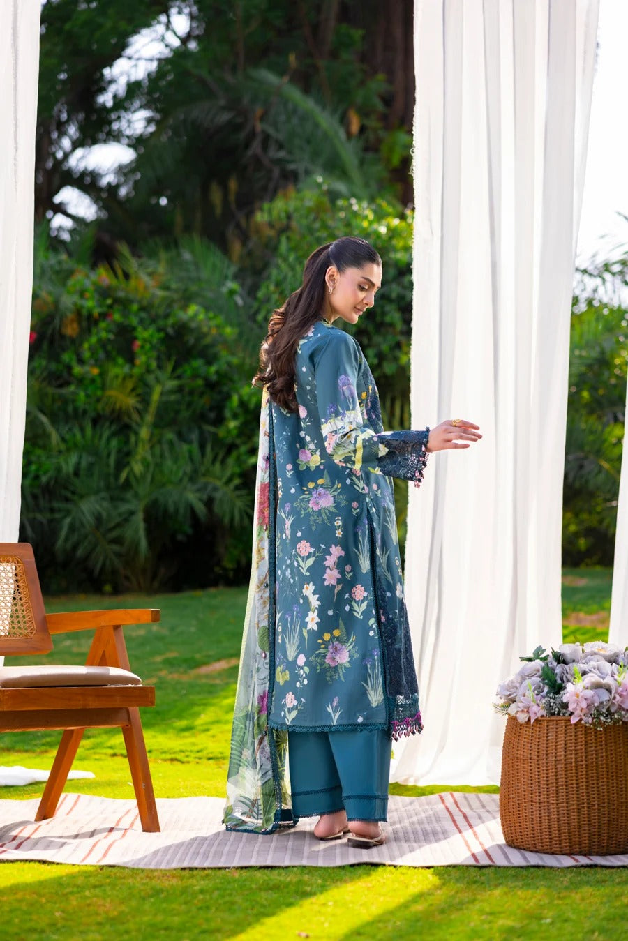 Eshaisha Digital Printed & Embroidered Lawn Unstitched 3Pcs