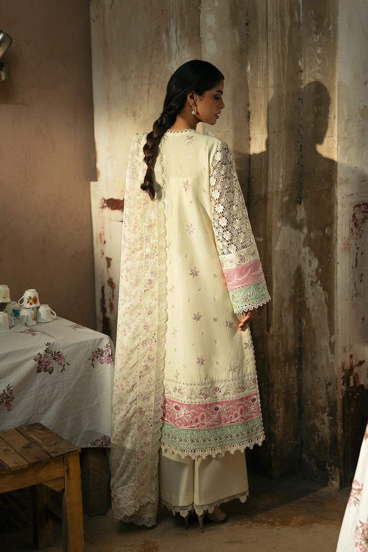 AFROZEH Mulaqaat Embroidered Printed Lawn Unstitched 3pcs