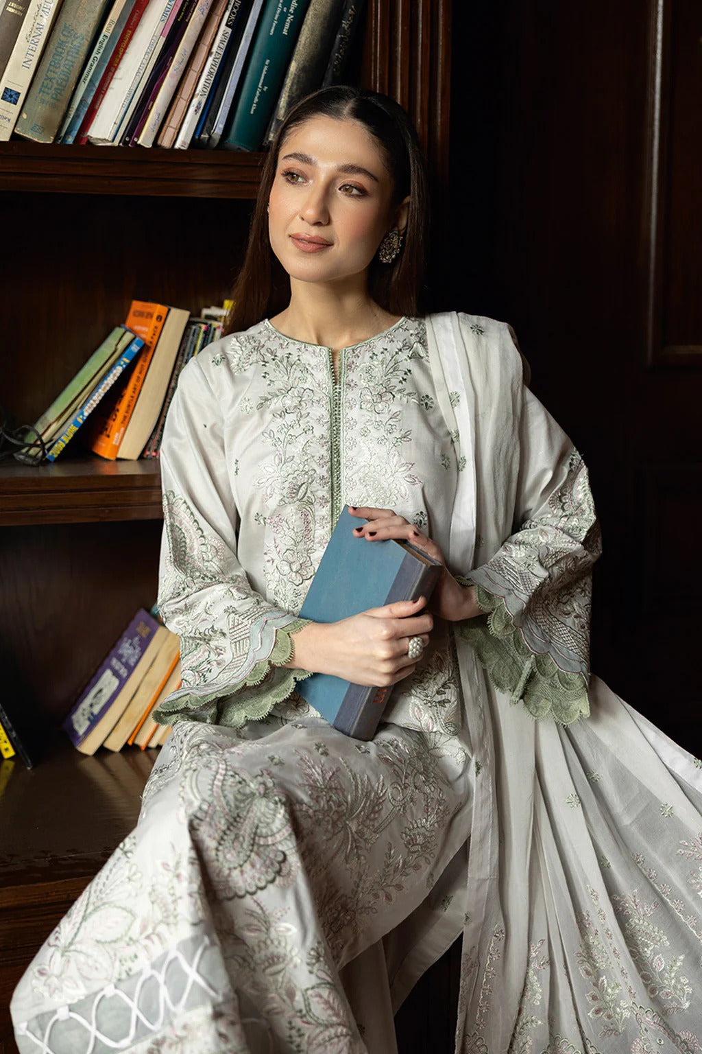 Johra Abshaam Embroidered Lawn Unstitched 3Pcs