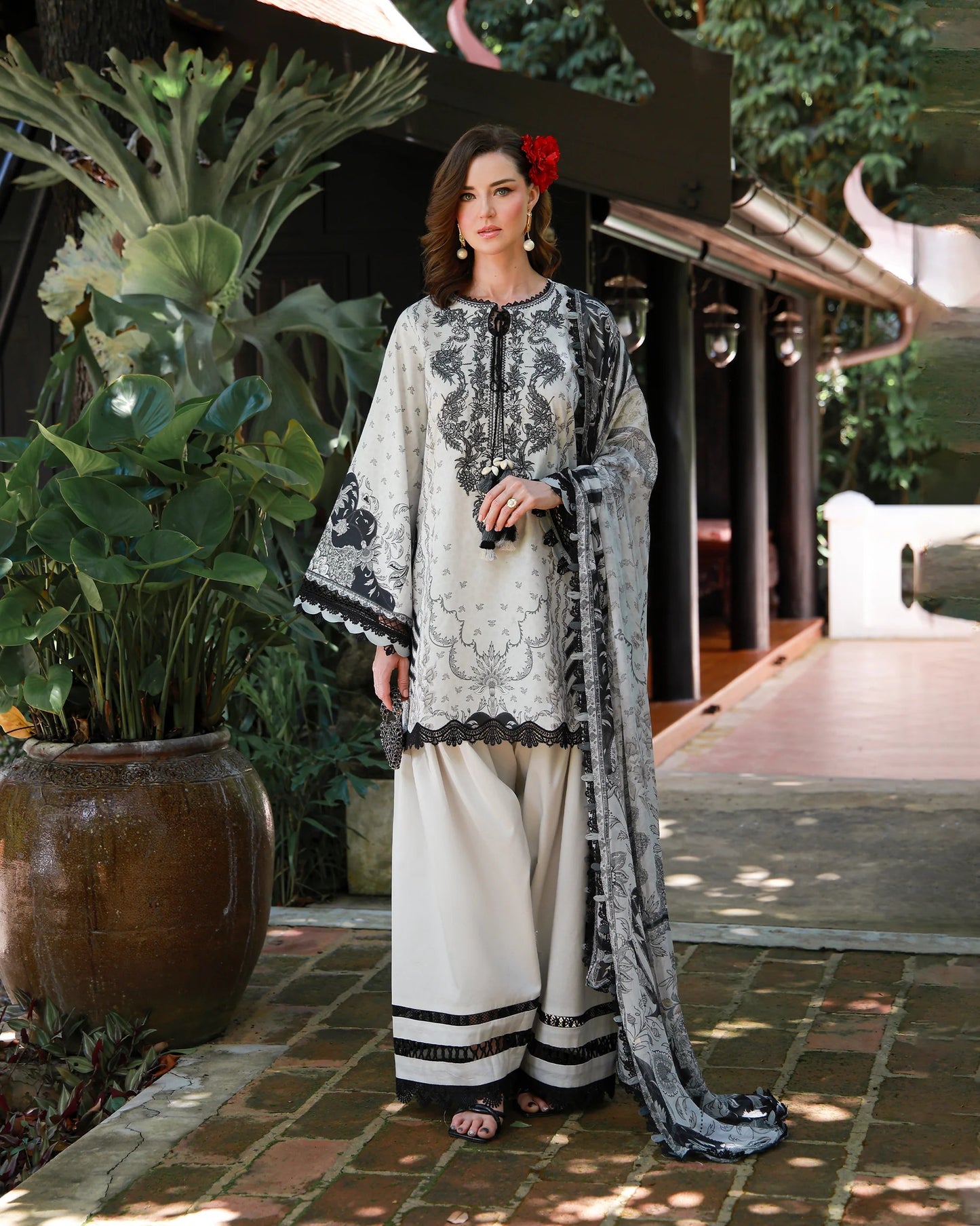 Jade Urbane Embroidered Lawn Unstitched 3pcs