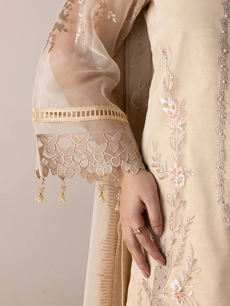 Aurapret By Zebtan Embroidered Organza Stitched 3 Piece