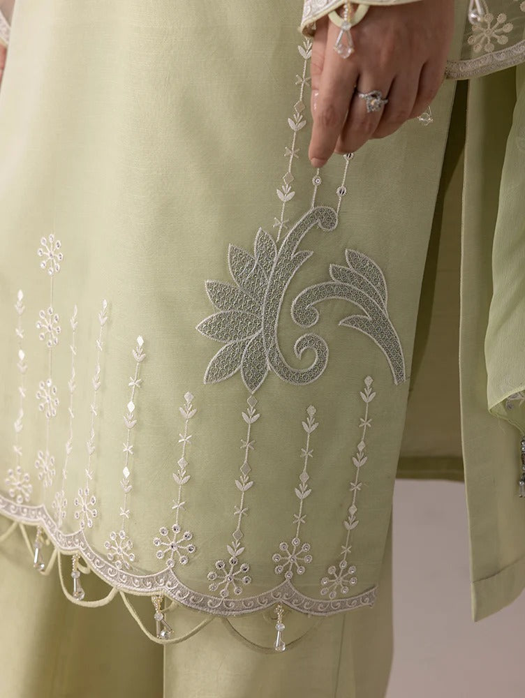 Aurapret By Zebtan Embroidered Organza Stitched 3 Piece