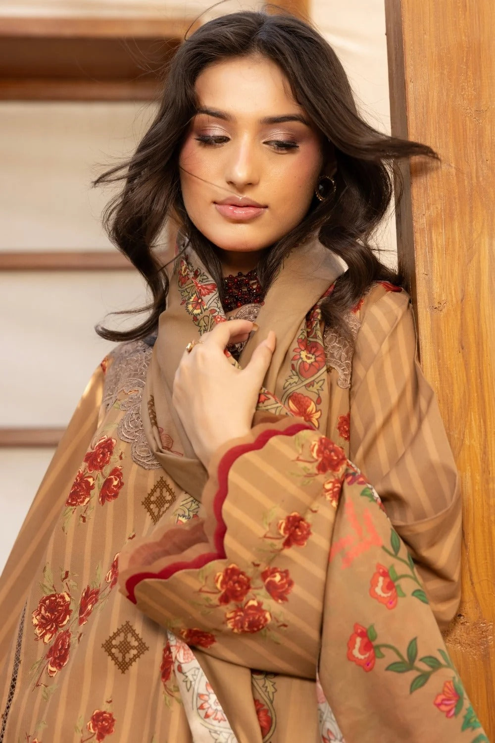 LA'RA DE FLOR'A By Gulmina Printed Embroidered Lawn Unstitched 3Pcs