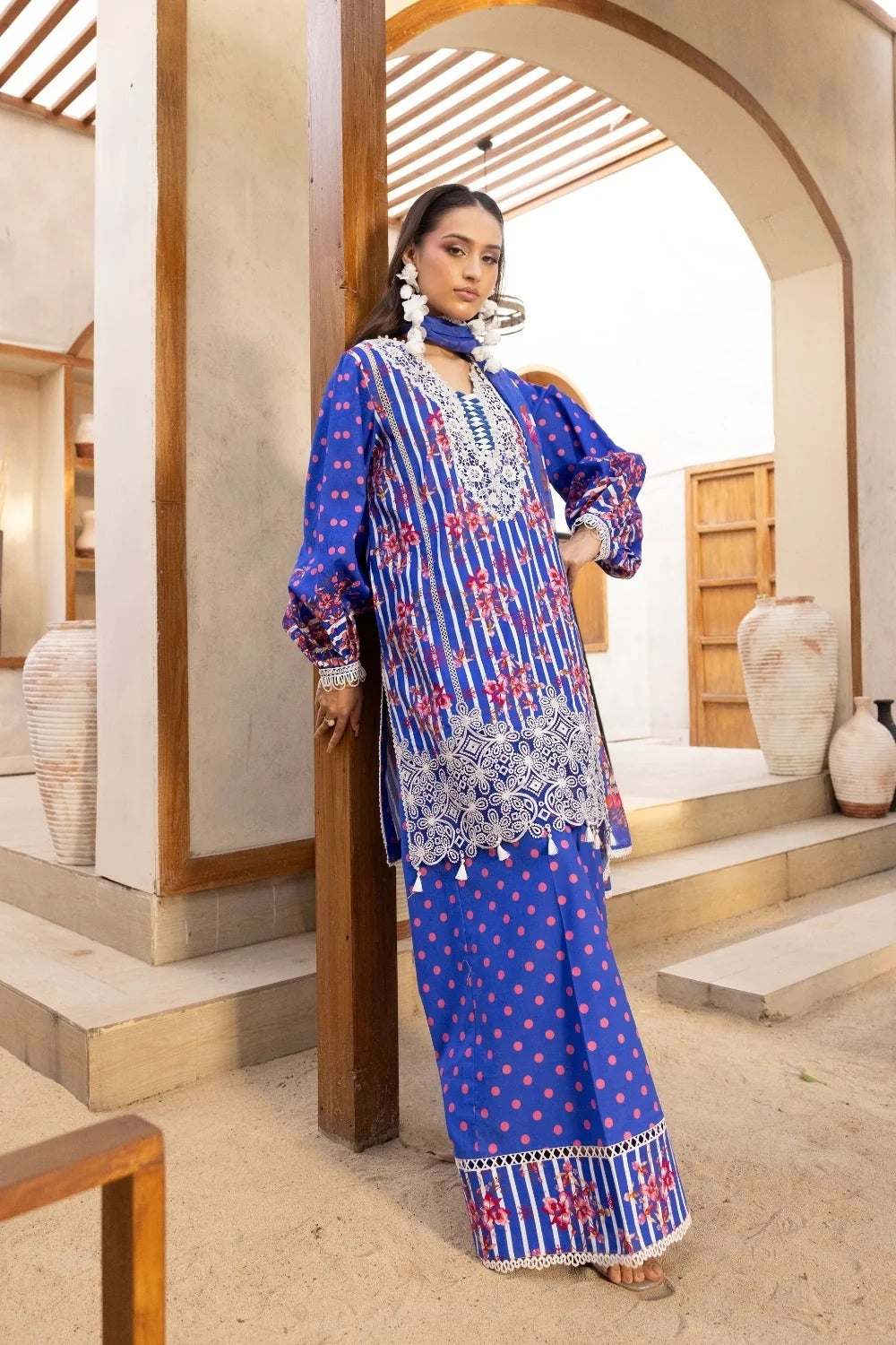 LA'RA DE FLOR'A By Gulmina Printed Embroidered Lawn Unstitched 3Pcs