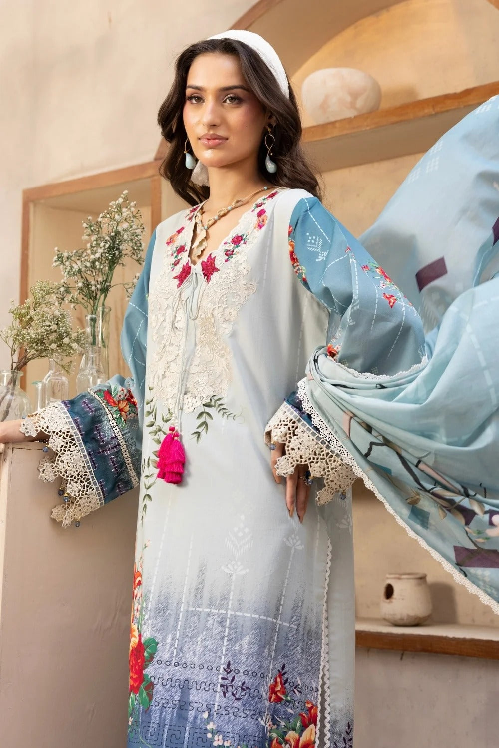 LA'RA DE FLOR'A By Gulmina Printed Embroidered Lawn Unstitched 3Pcs