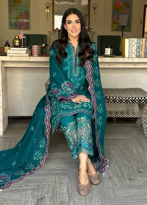 Siraa By Sadaf Fawad Khan Luxury Embroidered Lawn'25 Unstitched 3pcs